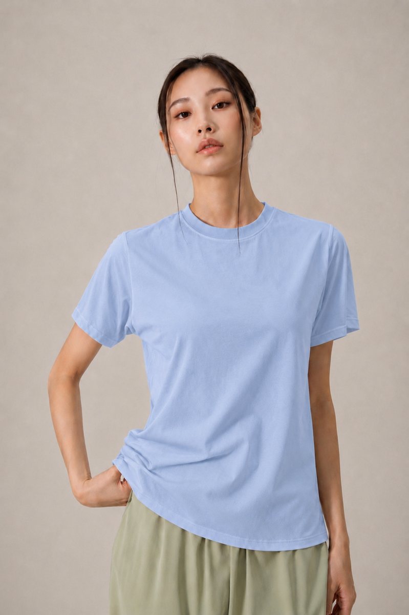 블루 티와 세이지 팬츠